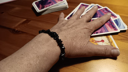 Schwarzer Turmalin Splitterarmband – elastisch